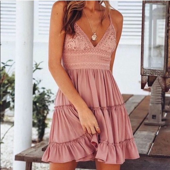 RESTOCKED! 4.9 ⭐️ 3 pc Dresses Mystery Box!! - Picture 7 of 14